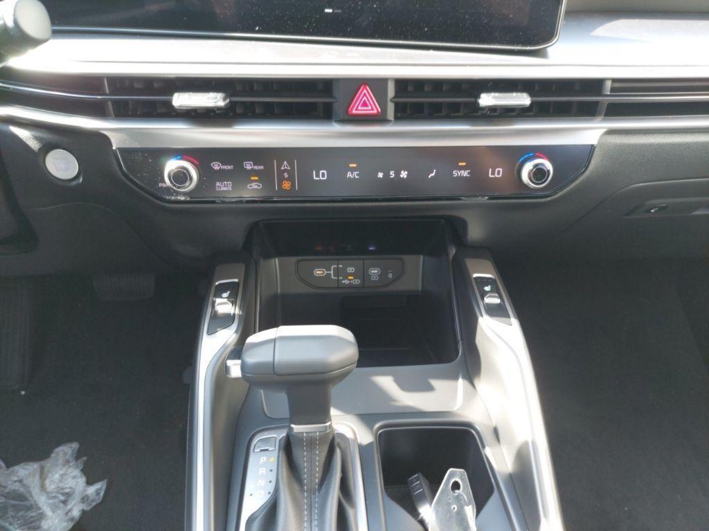 new 2026 Kia Sorento car, priced at $39,265