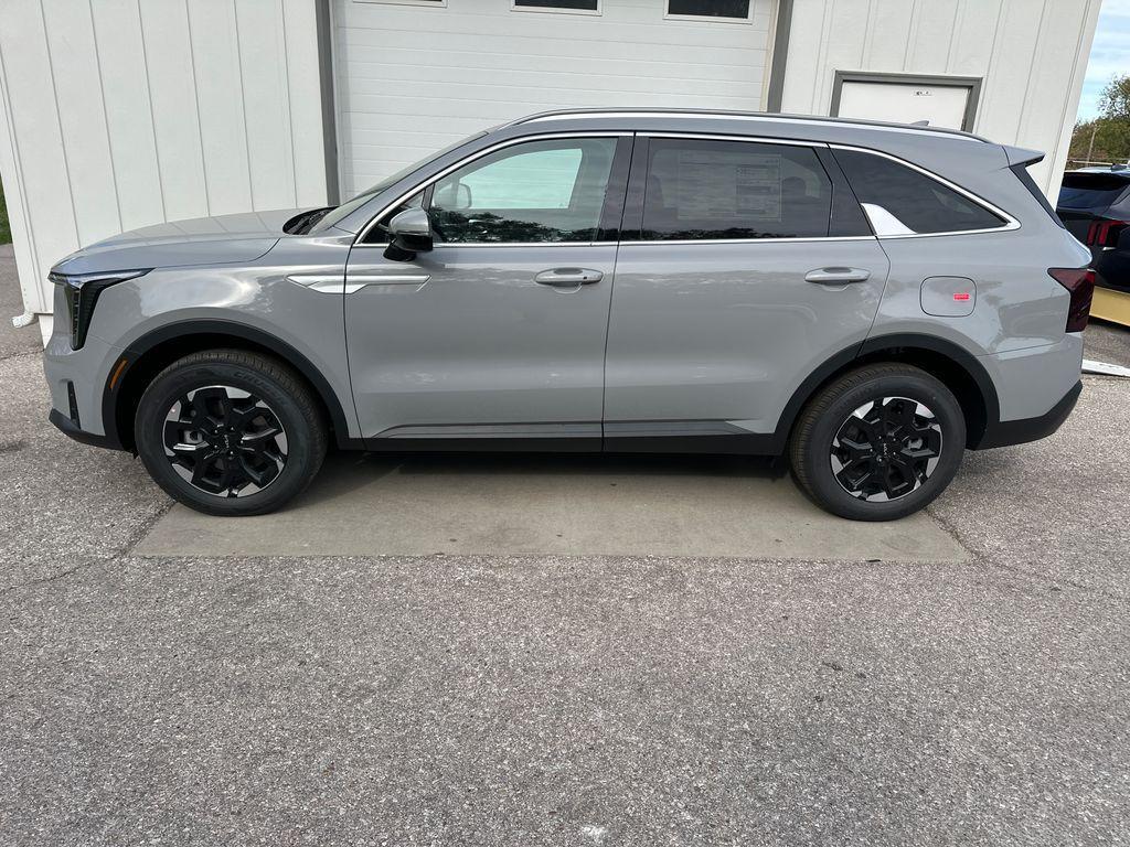 new 2026 Kia Sorento car, priced at $39,265