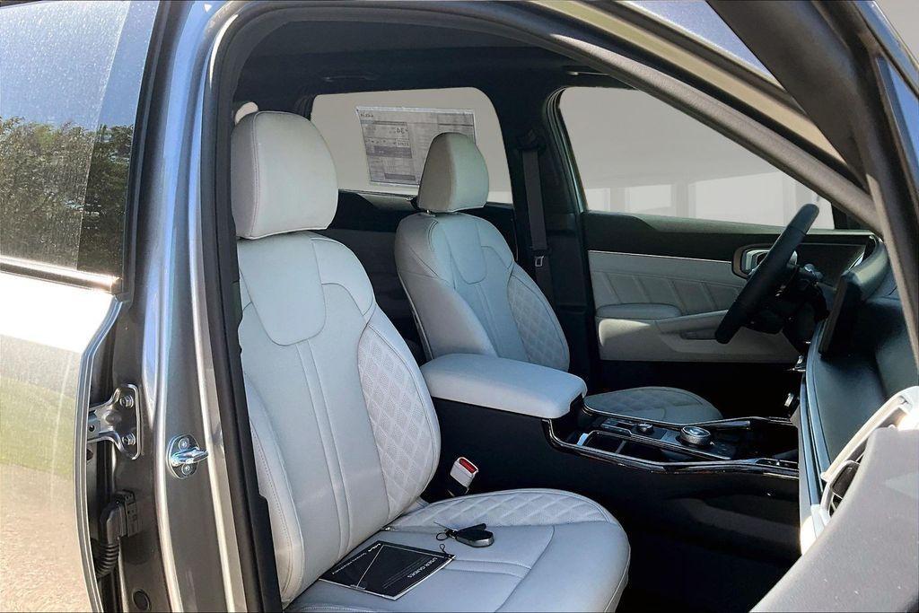 new 2026 Kia Sorento Hybrid car, priced at $49,050