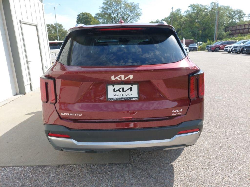 new 2025 Kia Sorento car, priced at $36,735