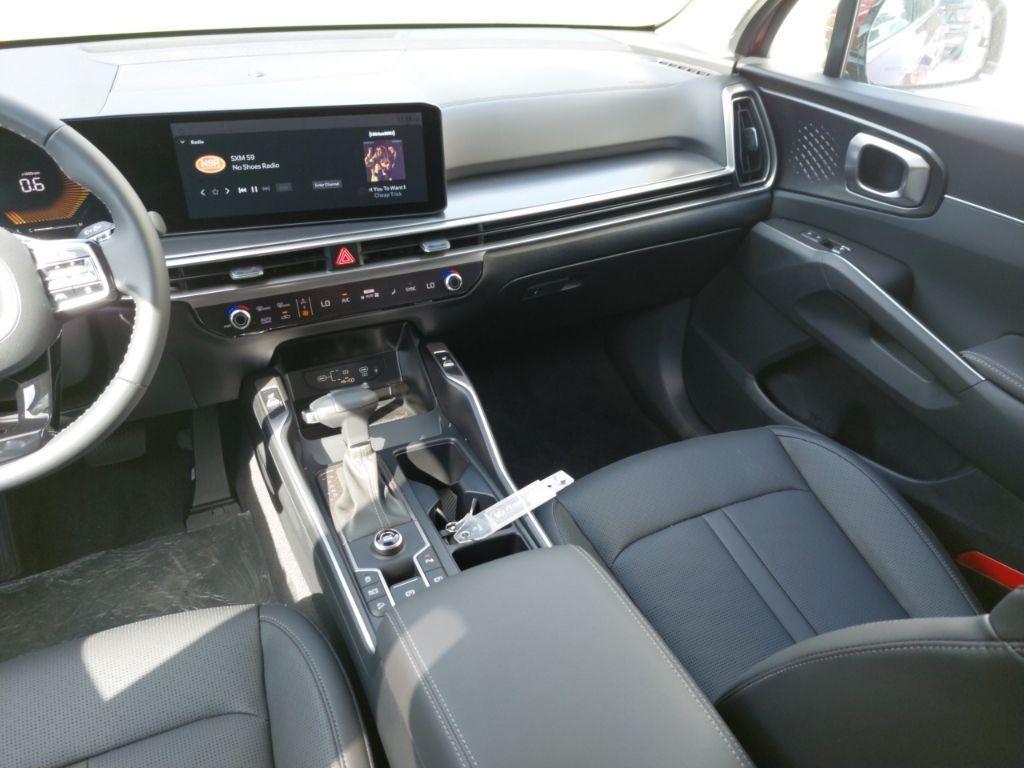 new 2025 Kia Sorento car, priced at $36,735