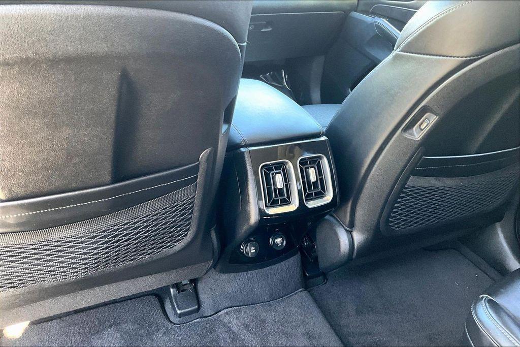 used 2023 Kia Sorento car, priced at $31,159
