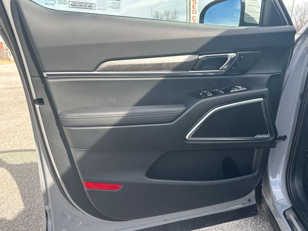 new 2025 Kia Telluride car, priced at $55,655