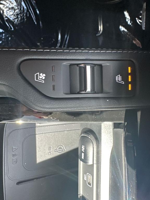 new 2025 Kia Telluride car, priced at $55,655