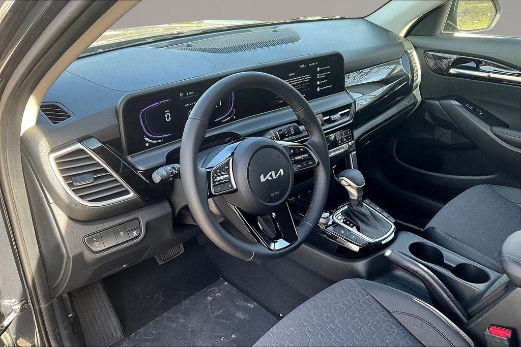 new 2026 Kia Seltos car, priced at $28,840