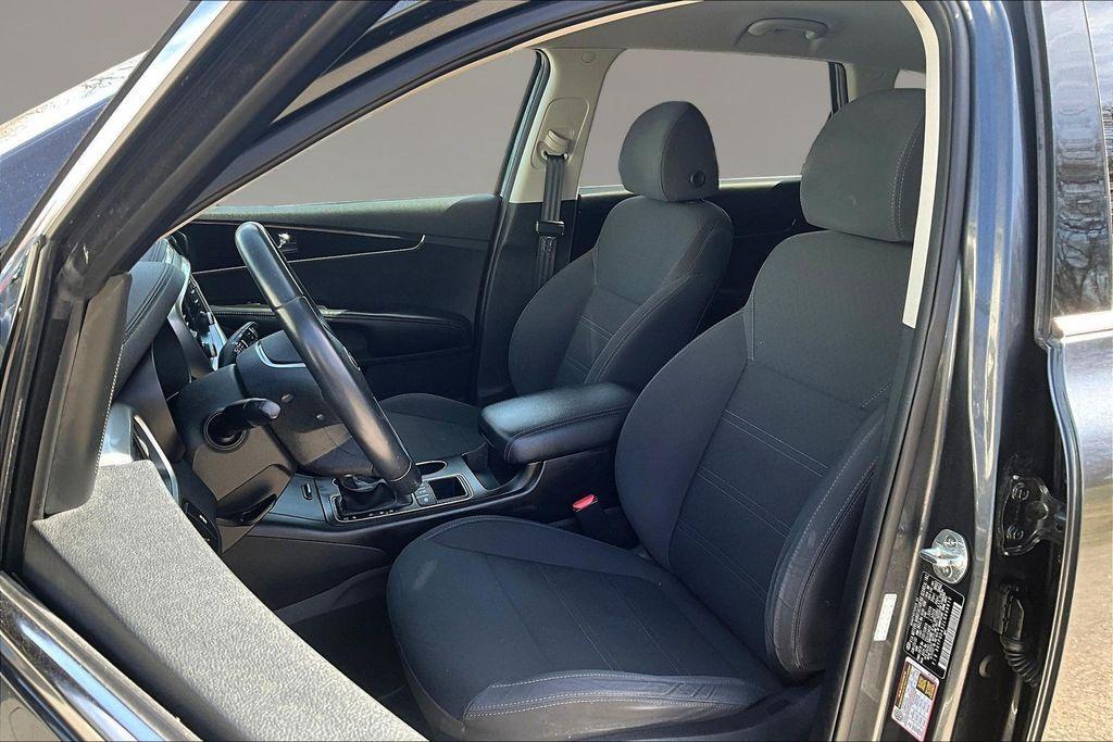 used 2020 Kia Sorento car, priced at $11,684
