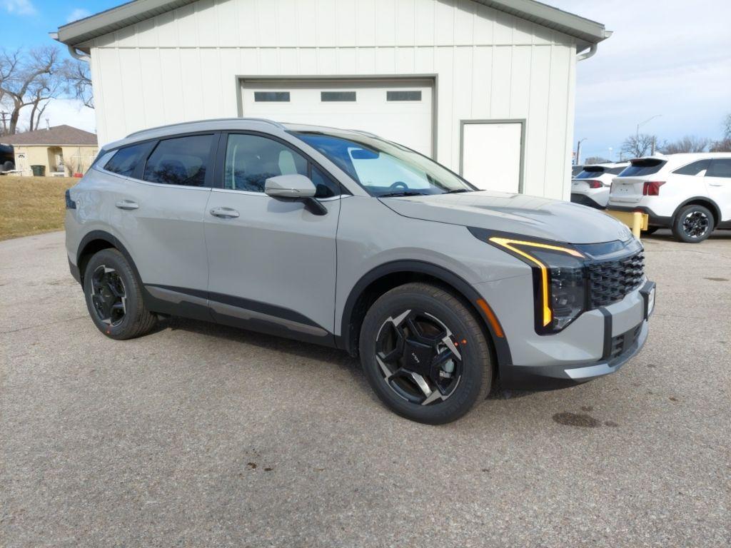 new 2026 Kia Sportage Hybrid car, priced at $35,013