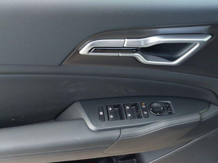 new 2026 Kia Sportage Hybrid car, priced at $35,013