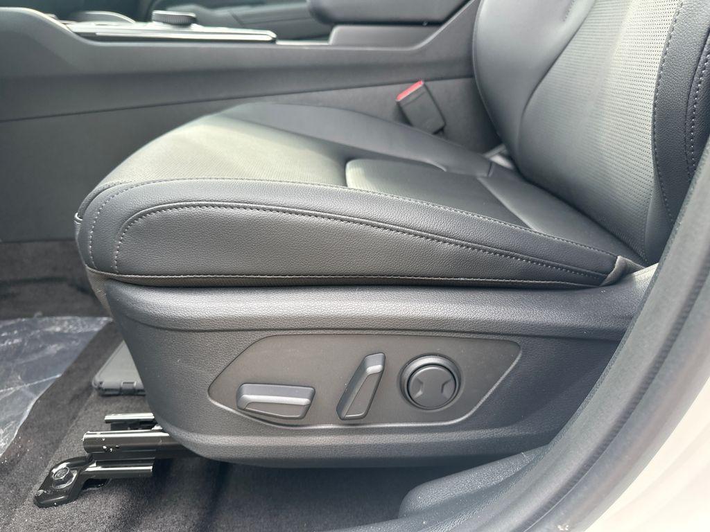 new 2026 Kia Sportage Hybrid car, priced at $37,060