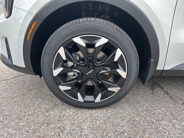 new 2026 Kia Sorento car, priced at $41,660