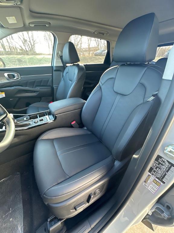 new 2026 Kia Sorento car, priced at $46,255