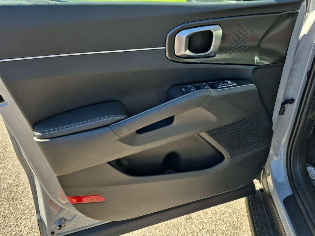 new 2025 Kia Sorento car, priced at $38,321