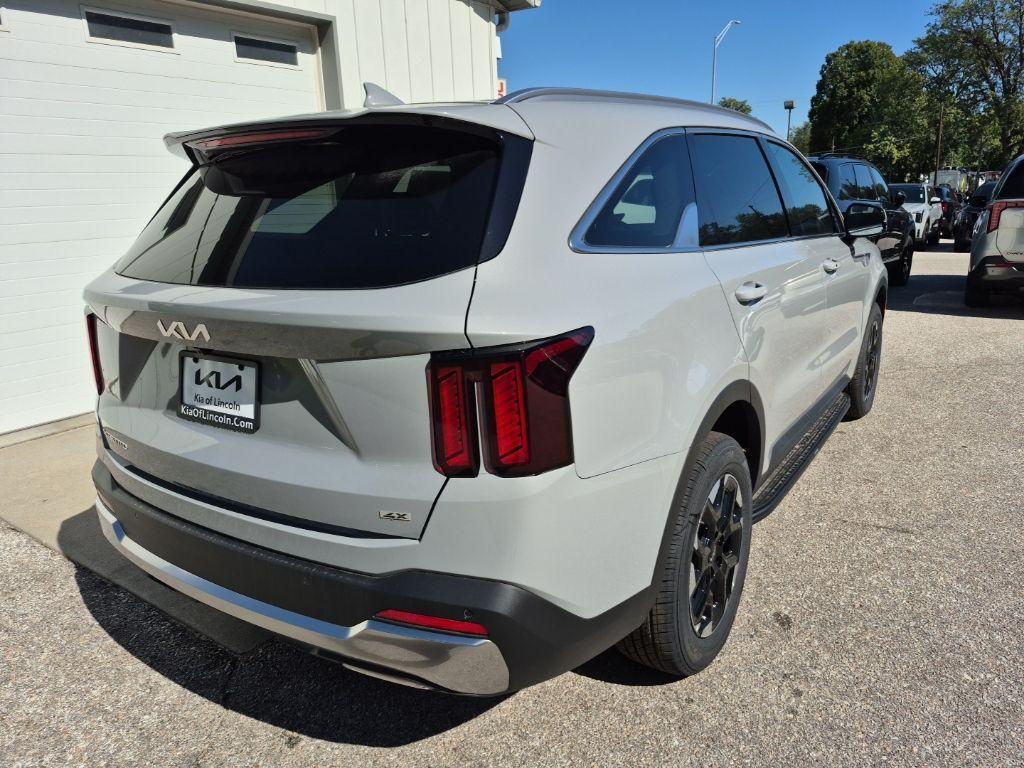 new 2025 Kia Sorento car, priced at $38,321