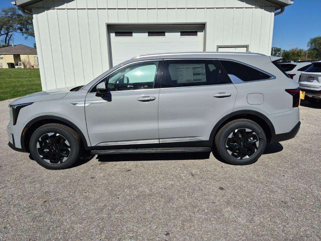 new 2025 Kia Sorento car, priced at $38,321