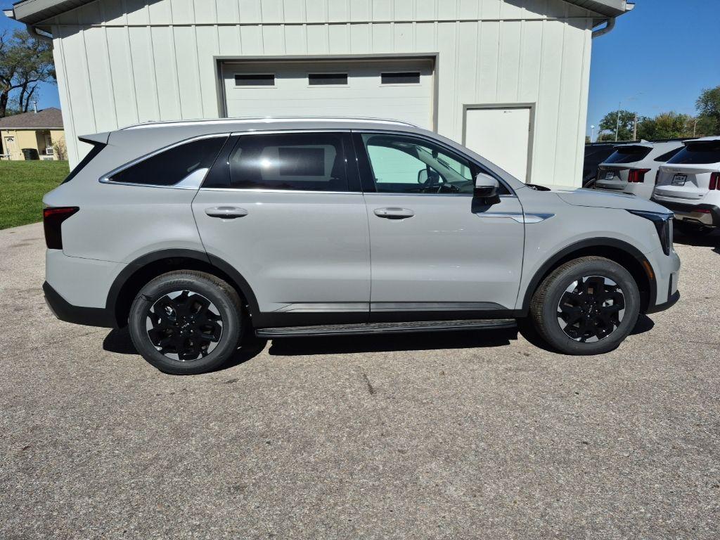 new 2025 Kia Sorento car, priced at $38,321
