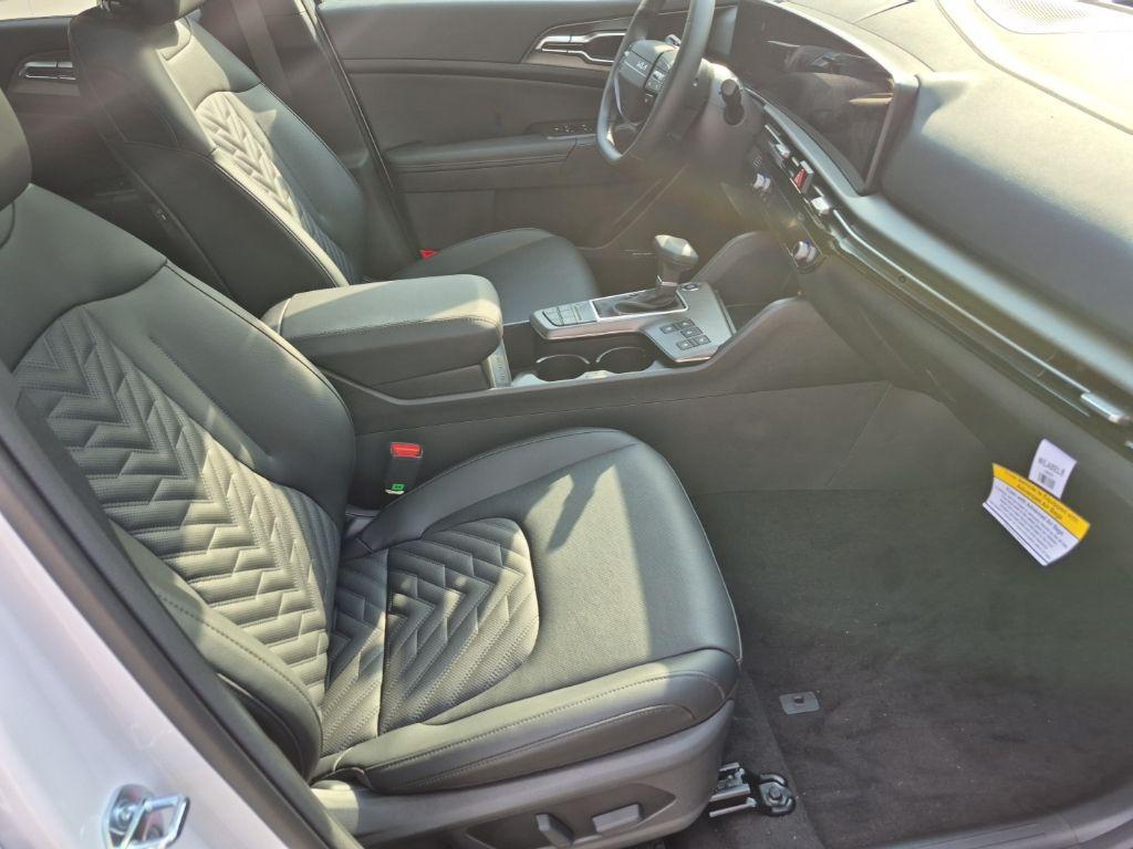 new 2026 Kia Sportage car, priced at $40,259