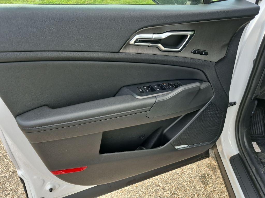 new 2026 Kia Sportage car, priced at $40,259