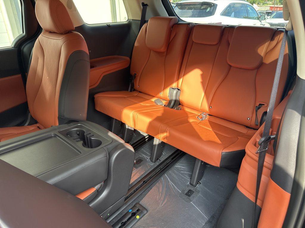 new 2026 Kia Carnival Hybrid car, priced at $44,812