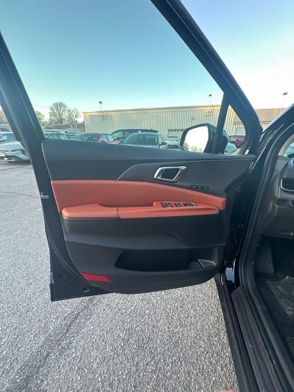 new 2026 Kia Carnival Hybrid car, priced at $44,984