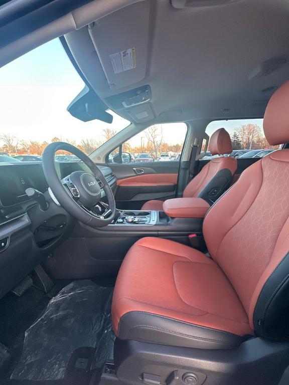 new 2026 Kia Carnival Hybrid car, priced at $44,984