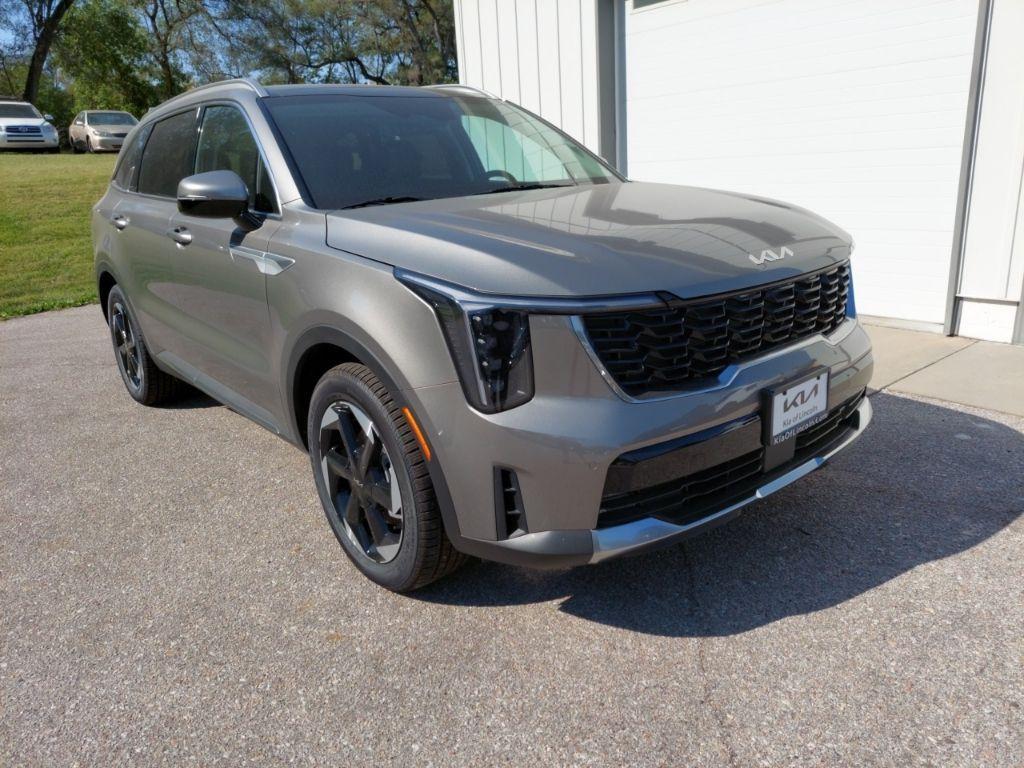 new 2025 Kia Sorento Hybrid car, priced at $42,052