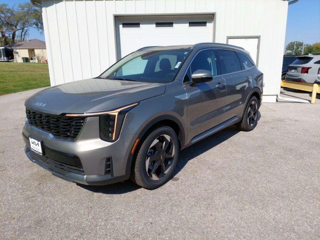 new 2025 Kia Sorento Hybrid car, priced at $42,052