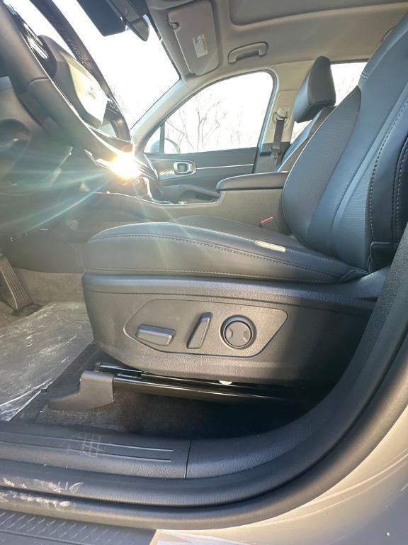 new 2026 Kia Sorento car, priced at $38,565