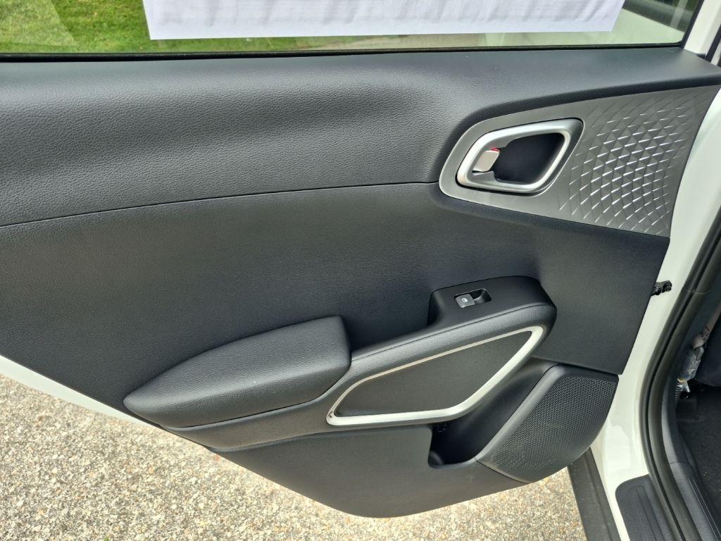 new 2025 Kia Soul car, priced at $24,277