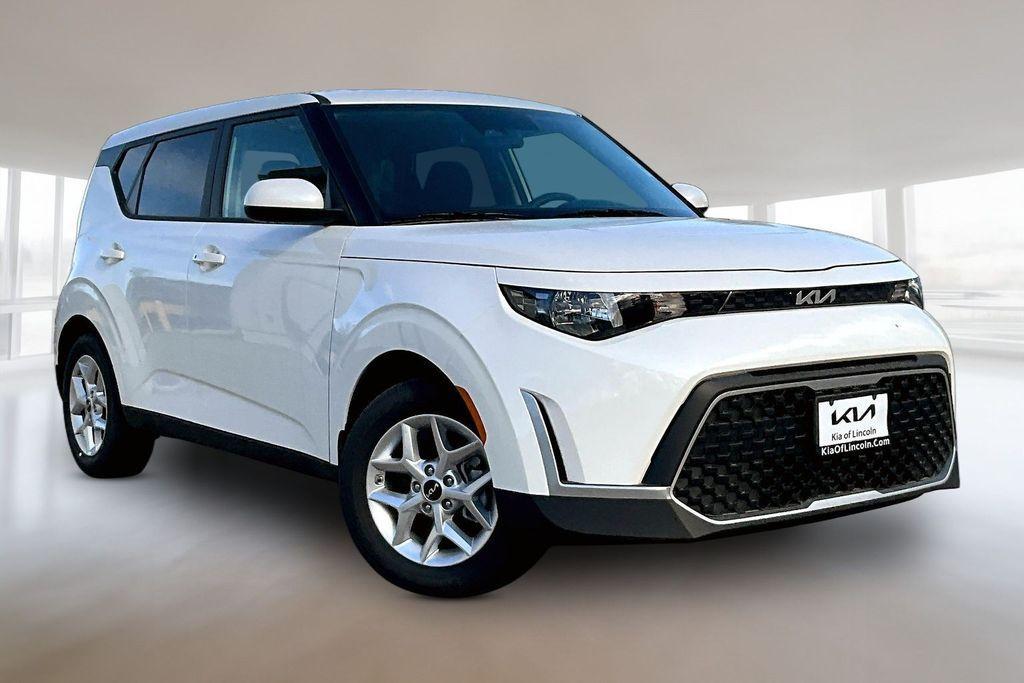 new 2025 Kia Soul car, priced at $23,800