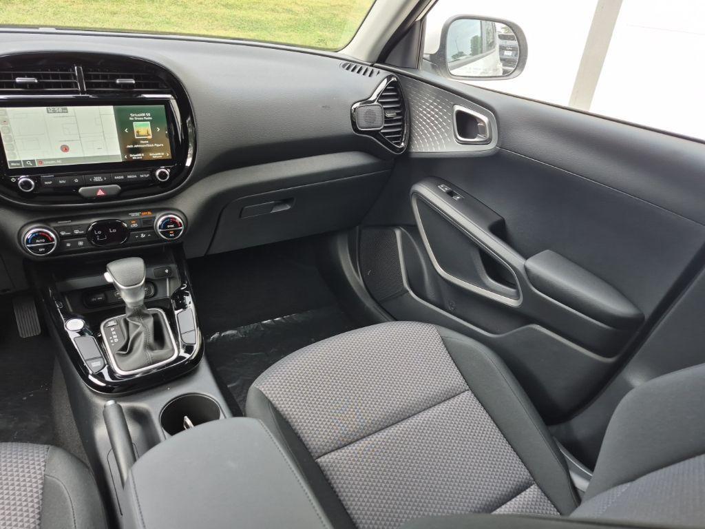 new 2025 Kia Soul car, priced at $24,277