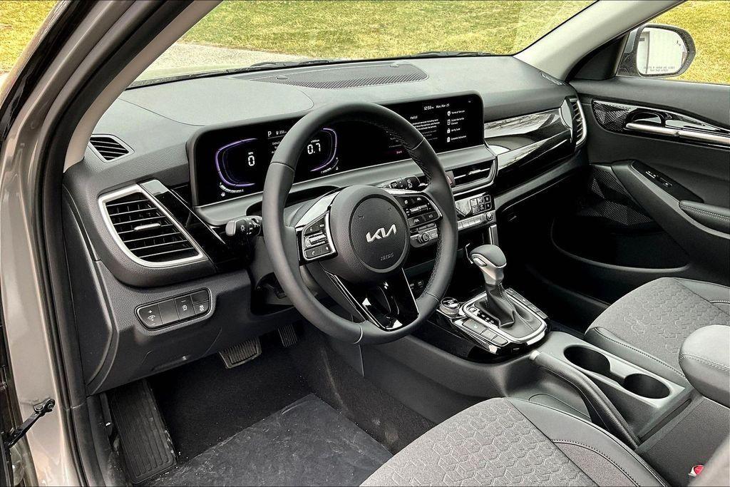 new 2026 Kia Seltos car, priced at $28,840