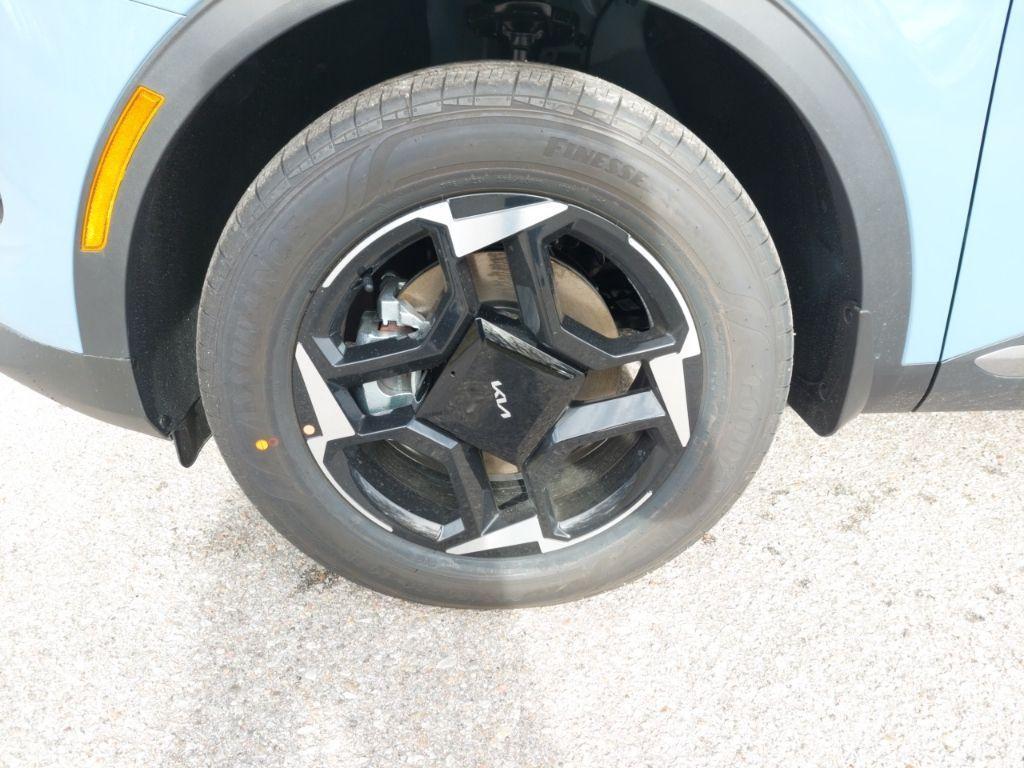 new 2026 Kia Sportage Hybrid car, priced at $35,410