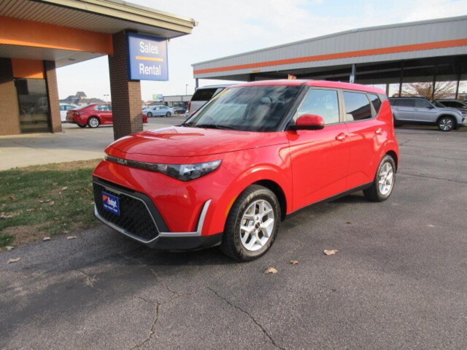 used 2024 Kia Soul car, priced at $15,990