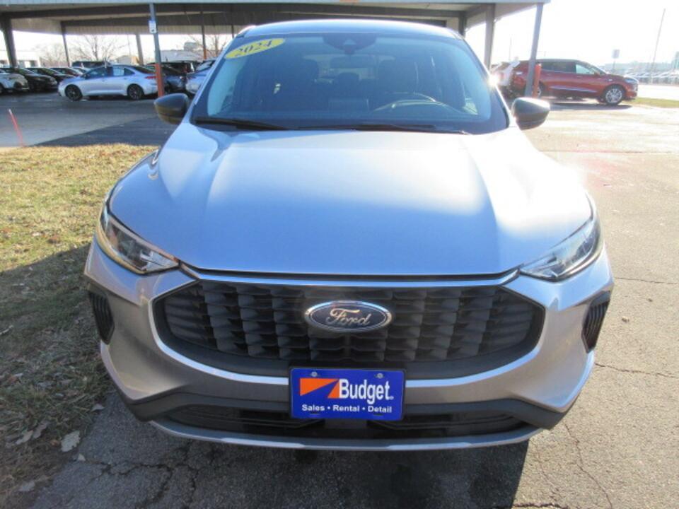 used 2024 Ford Escape car, priced at $19,990