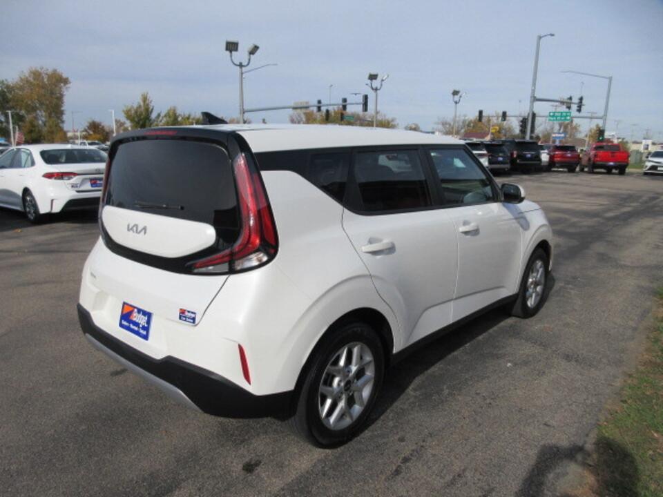 used 2024 Kia Soul car, priced at $16,490