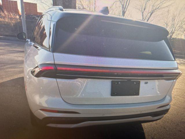 used 2024 Lincoln Nautilus car, priced at $51,978