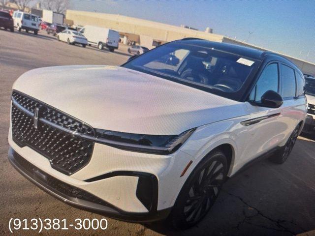 used 2024 Lincoln Nautilus car, priced at $51,978