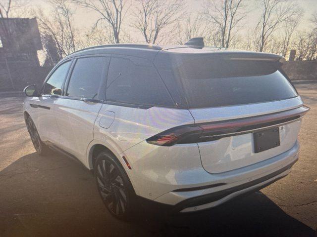 used 2024 Lincoln Nautilus car, priced at $51,978