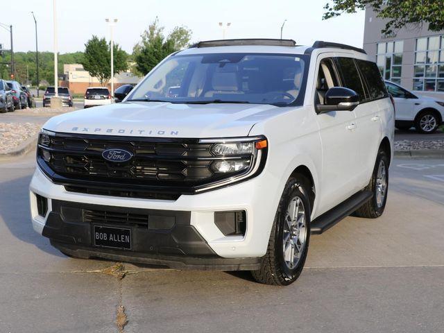 used 2025 Ford Expedition car, priced at $58,970