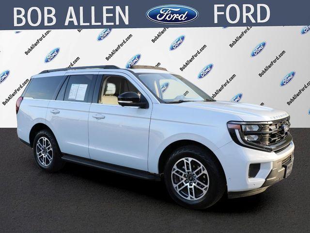 used 2025 Ford Expedition car, priced at $58,970