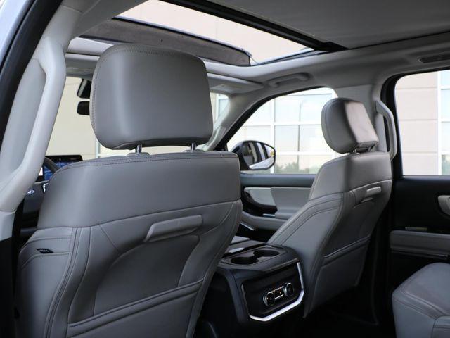 used 2025 Ford Expedition car, priced at $58,970