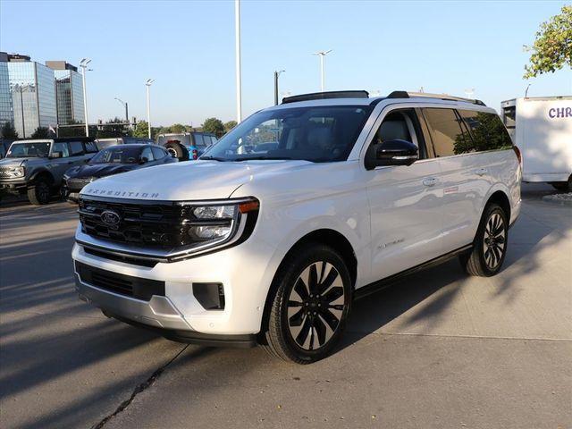 new 2025 Ford Expedition car, priced at $87,539