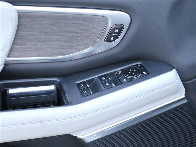 new 2025 Ford Expedition car, priced at $87,539