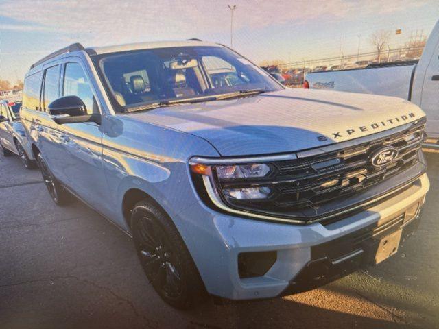 used 2025 Ford Expedition Max car, priced at $77,869