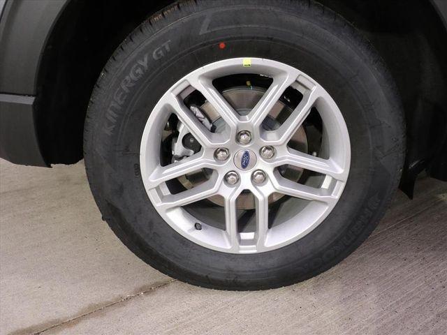 new 2026 Ford Explorer car, priced at $39,643