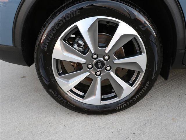 used 2025 Ford Escape car, priced at $31,919