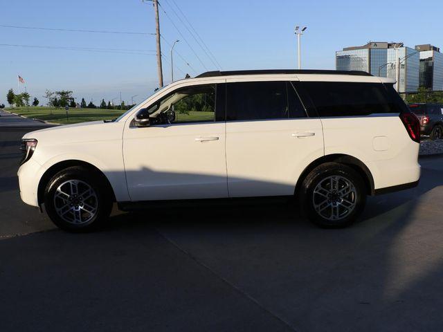 used 2025 Ford Expedition car, priced at $57,964
