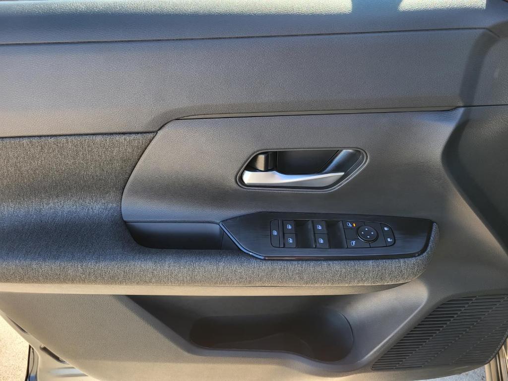 new 2026 Nissan Kicks car, priced at $25,923