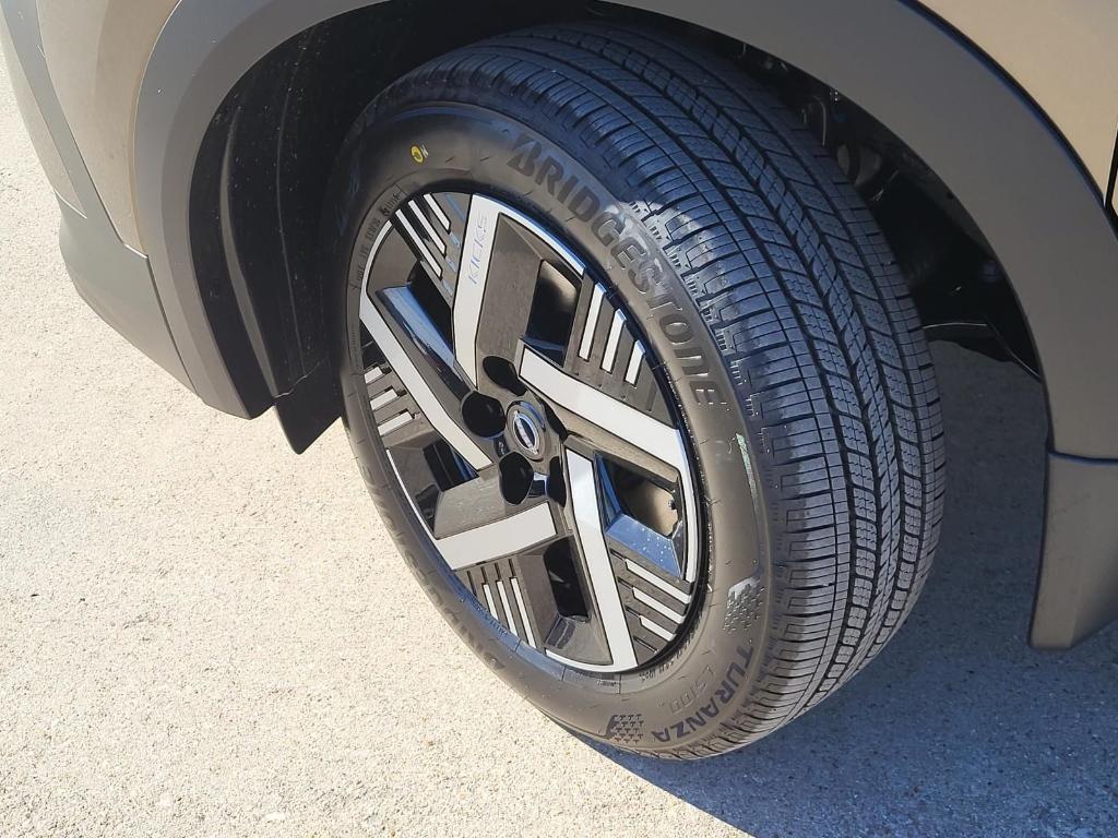 new 2026 Nissan Kicks car, priced at $25,381