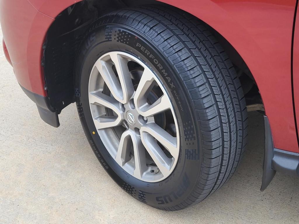 used 2016 Nissan Pathfinder car, priced at $12,743